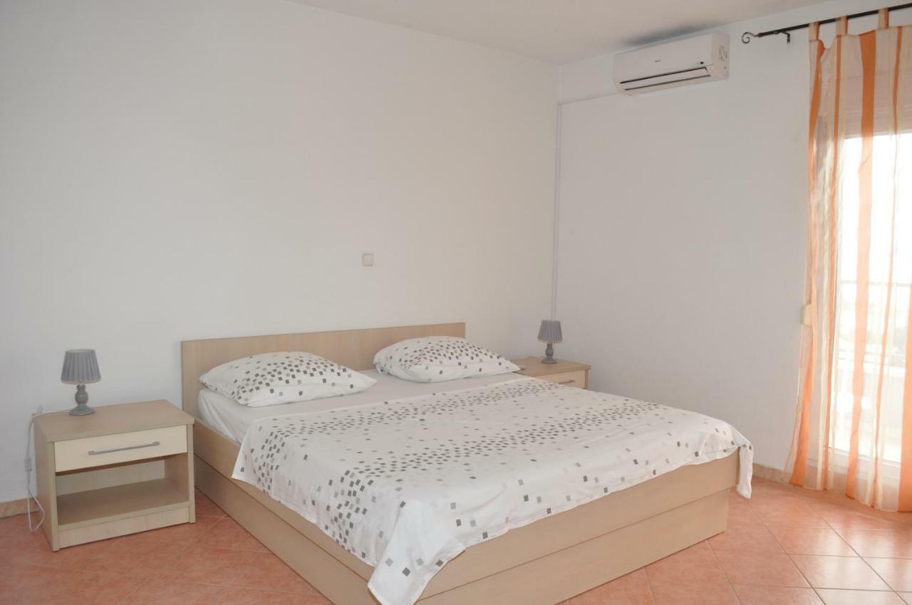 Apartment Ljubica Ljuban Makarska Exterior foto